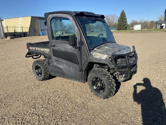 Image of John Deere XUV 835M Primary image
