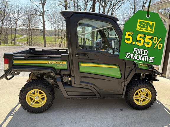 Image of John Deere XUV 835M Primary image