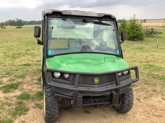 Image of John Deere XUV 835M equipment image 3
