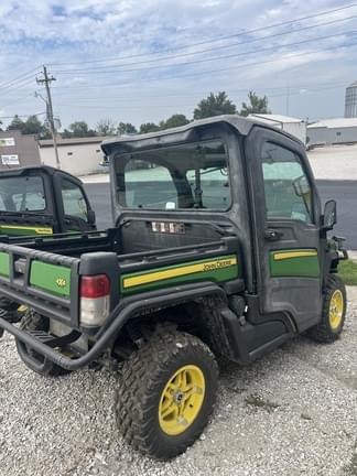 Image of John Deere XUV 835M equipment image 3