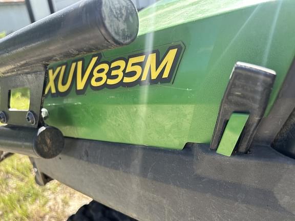 Image of John Deere XUV 835M equipment image 3