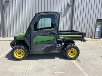 Main image John Deere XUV 835M