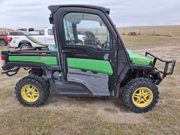Image of John Deere XUV 835M equipment image 4