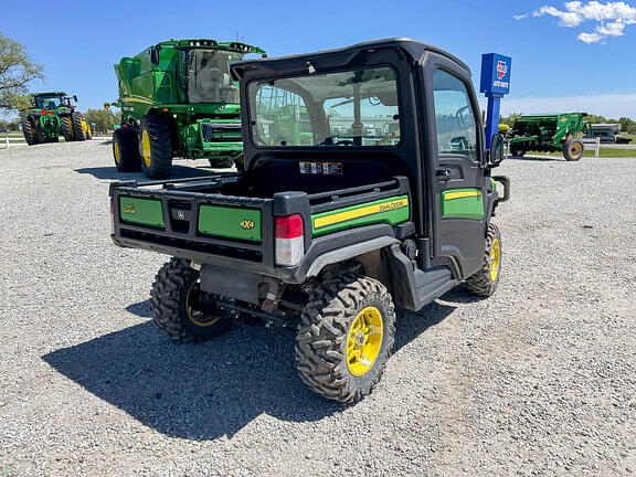 Image of John Deere XUV 835M equipment image 3