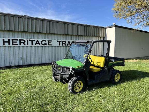Image of John Deere XUV 835M equipment image 1