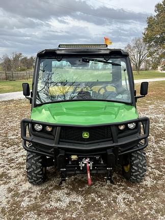 Image of John Deere XUV 835M equipment image 1