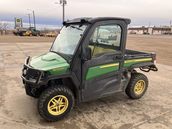 2020 John Deere XUV 835M Equipment Image0