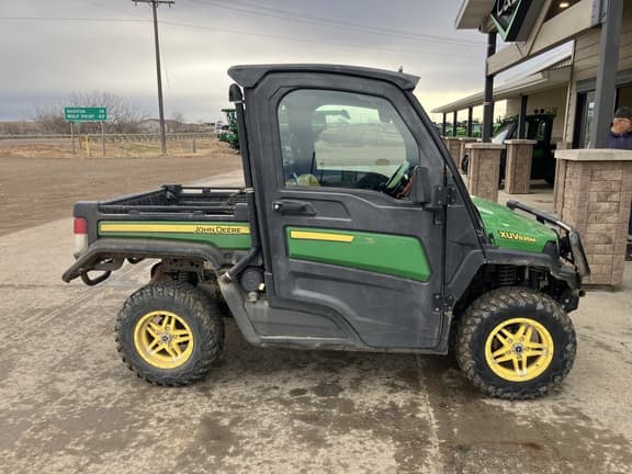 Image of John Deere XUV 835M equipment image 4