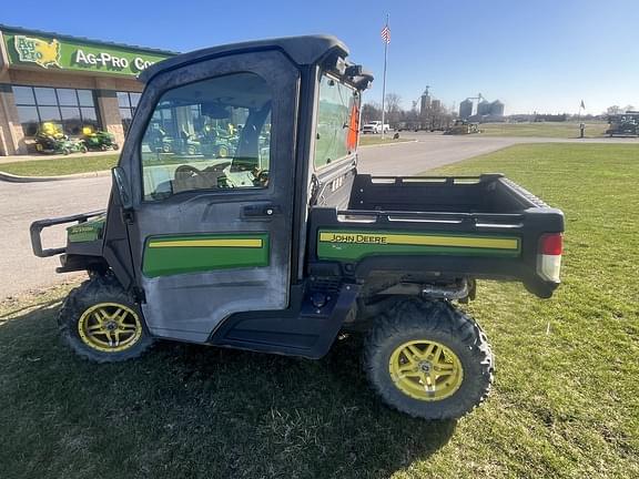 Image of John Deere XUV 835M equipment image 3