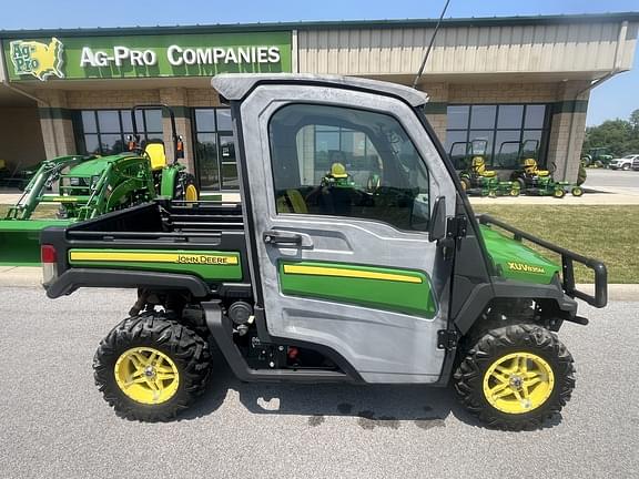 Image of John Deere XUV 835M equipment image 3