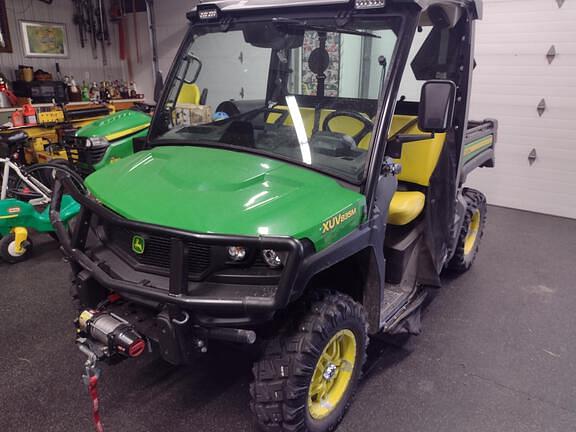 Image of John Deere XUV 835M Primary image