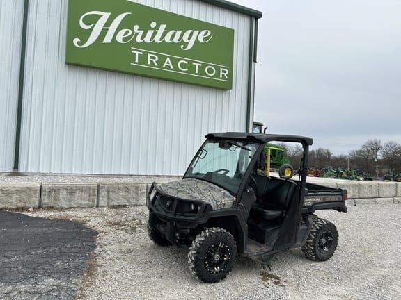2020 John Deere XUV 835M Equipment Image0
