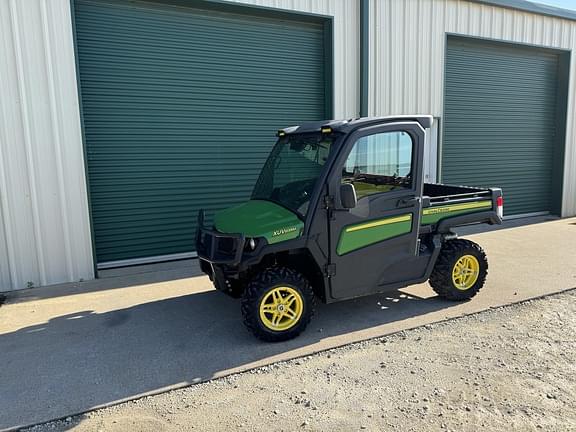 Image of John Deere XUV 835M equipment image 1