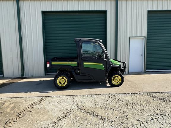 Image of John Deere XUV 835M equipment image 3