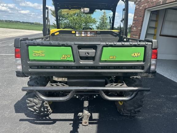 Image of John Deere XUV 835M equipment image 2