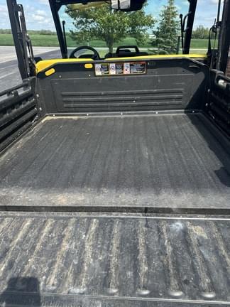 Image of John Deere XUV 835M equipment image 3