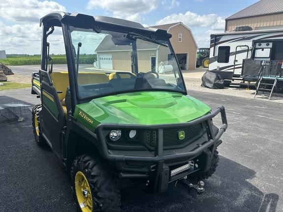 Image of John Deere XUV 835M equipment image 1