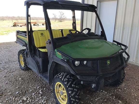 Image of John Deere XUV 835M equipment image 3