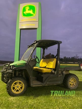 2020 John Deere XUV 835M Equipment Image0