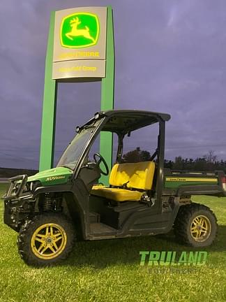 Image of John Deere XUV 835M Primary image