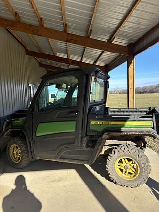 Image of John Deere XUV 835M equipment image 1