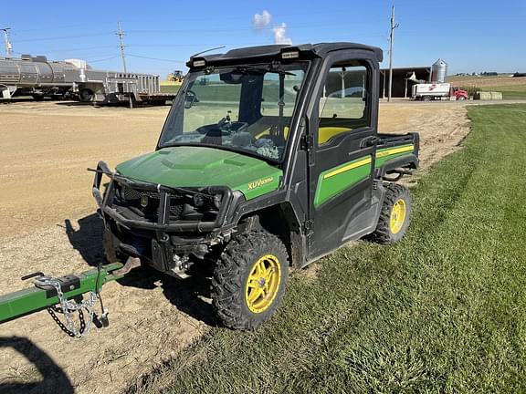 Image of John Deere XUV 835M Primary image