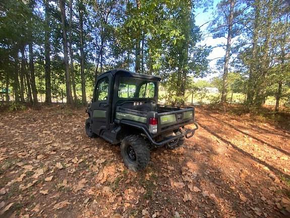 Image of John Deere XUV 835M equipment image 4