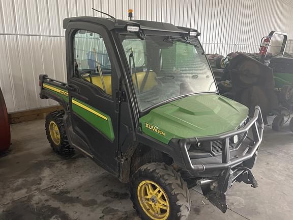 Image of John Deere XUV 835M equipment image 1