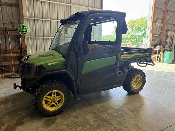 Image of John Deere XUV 835M equipment image 3