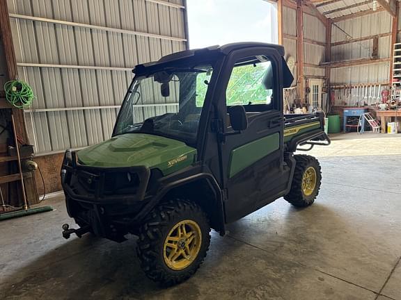 Image of John Deere XUV 835M Primary image