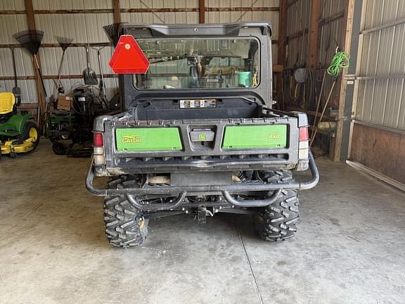 Image of John Deere XUV 835M equipment image 4