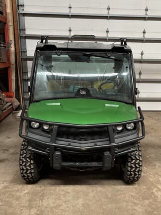 Image of John Deere XUV 835M equipment image 2