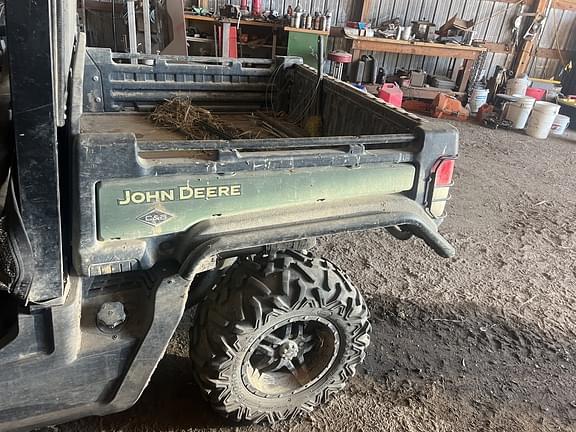 Image of John Deere XUV 835M equipment image 3