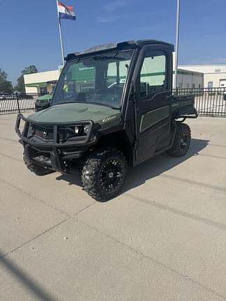 Image of John Deere XUV 835M equipment image 1
