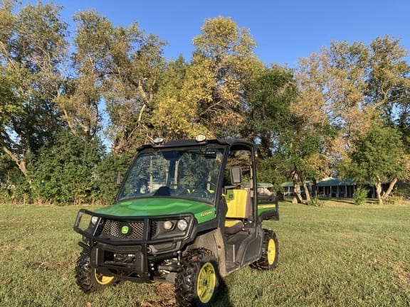 Main image John Deere XUV 835M