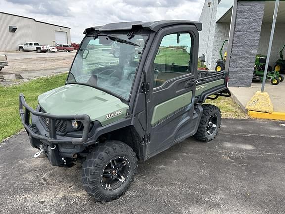 Image of John Deere XUV 835M Primary image