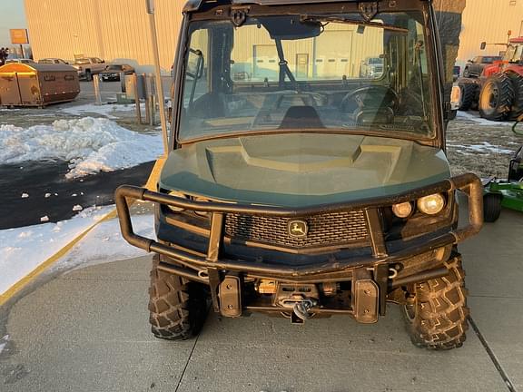 Image of John Deere XUV 835M equipment image 2