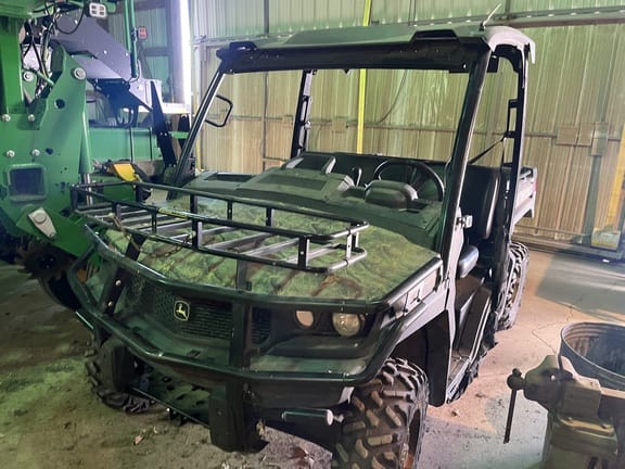 2020 John Deere XUV 835M Equipment Image0
