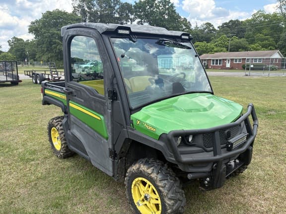 Image of John Deere XUV 835M equipment image 1