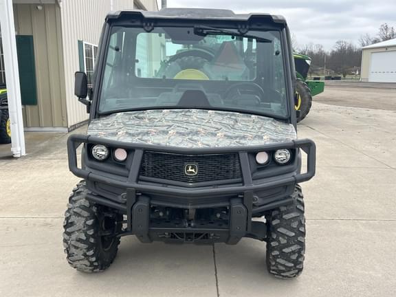 Image of John Deere XUV 835M equipment image 1