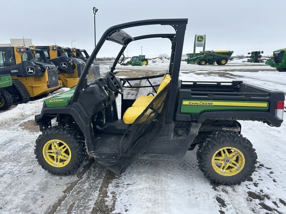 Image of John Deere XUV 835M equipment image 3