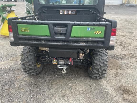 Image of John Deere XUV 835M equipment image 4