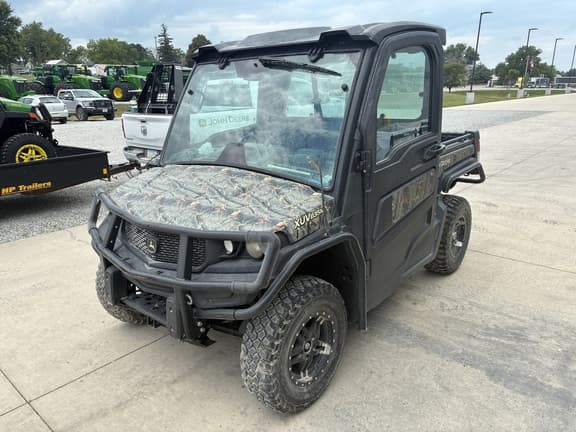 Image of John Deere XUV 835M Primary image