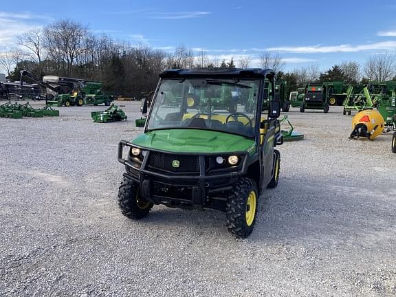 Image of John Deere XUV 835M equipment image 1