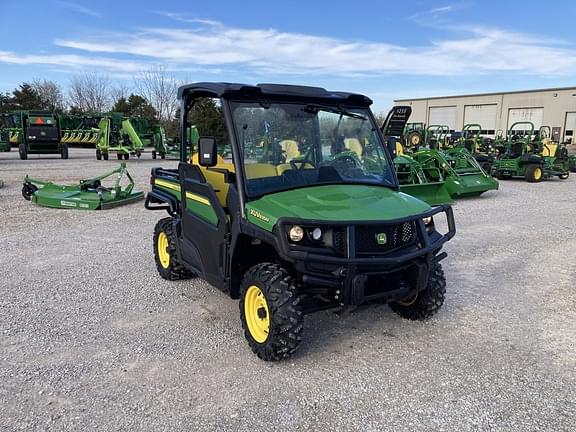 Image of John Deere XUV 835M equipment image 3