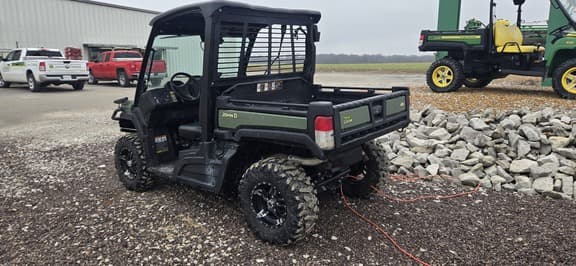 Image of John Deere XUV 835M equipment image 2