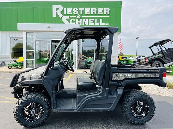 Image of John Deere XUV 835M Primary image