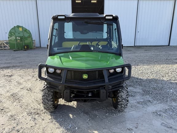 Image of John Deere XUV 835M equipment image 3