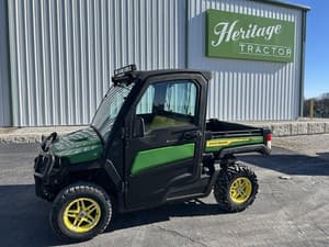 2020 John Deere XUV 835M Image