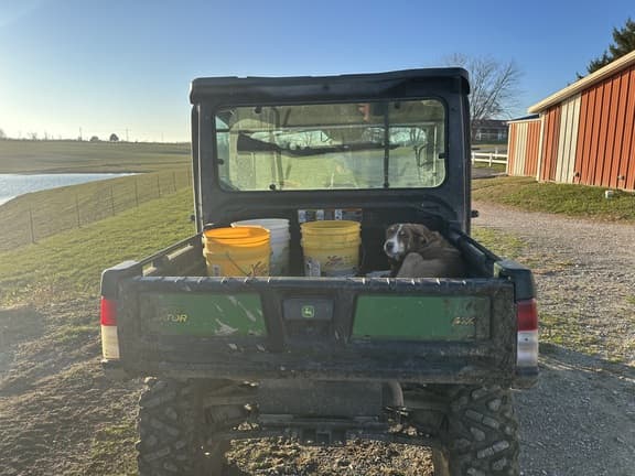 Image of John Deere XUV 835M equipment image 4